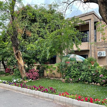 Riviera Courtyard Guest House Islamabad Buitenkant foto