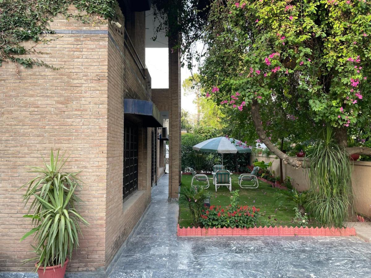 Riviera Courtyard Guest House Islamabad Buitenkant foto