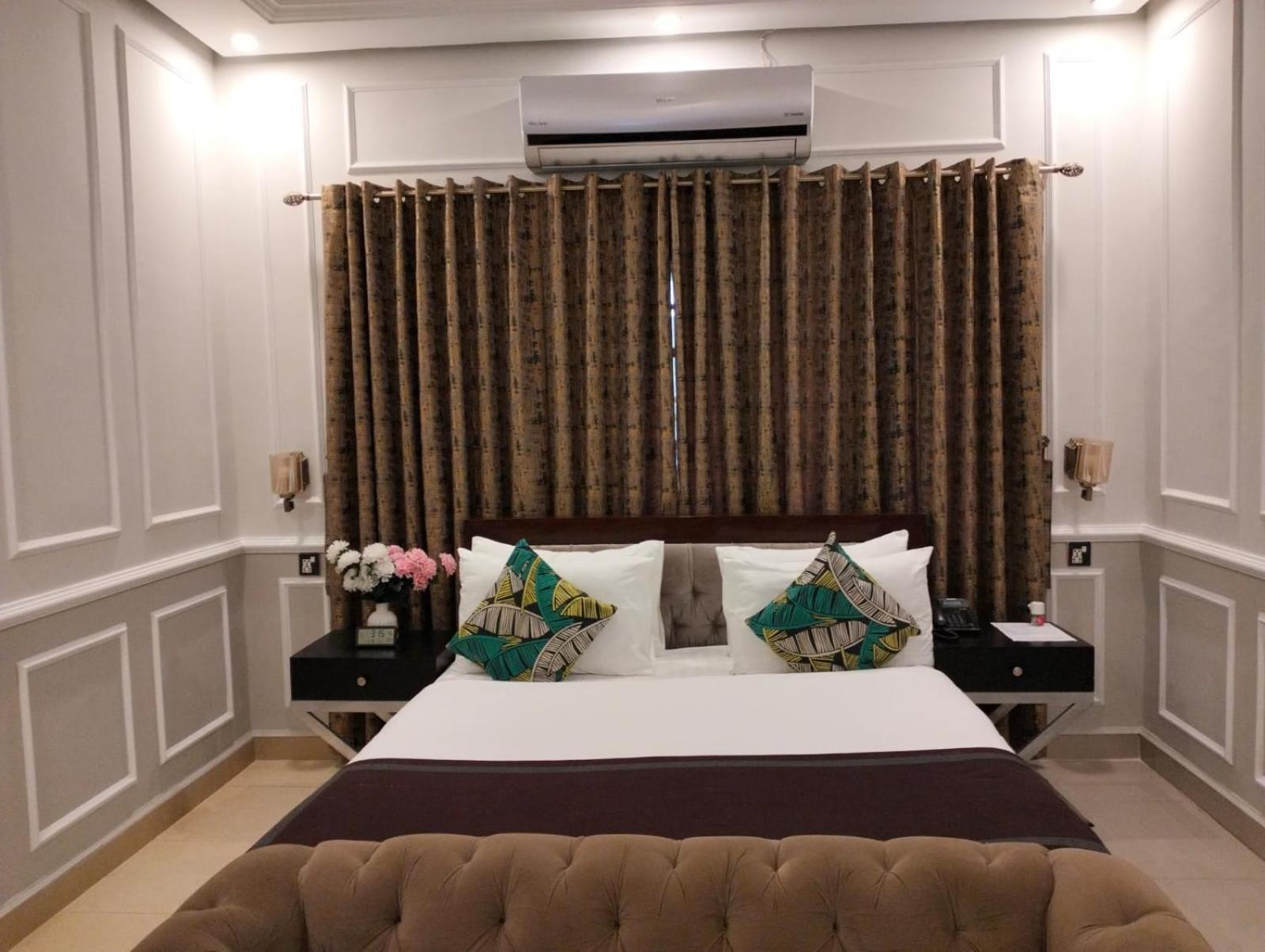 Riviera Courtyard Guest House Islamabad Buitenkant foto